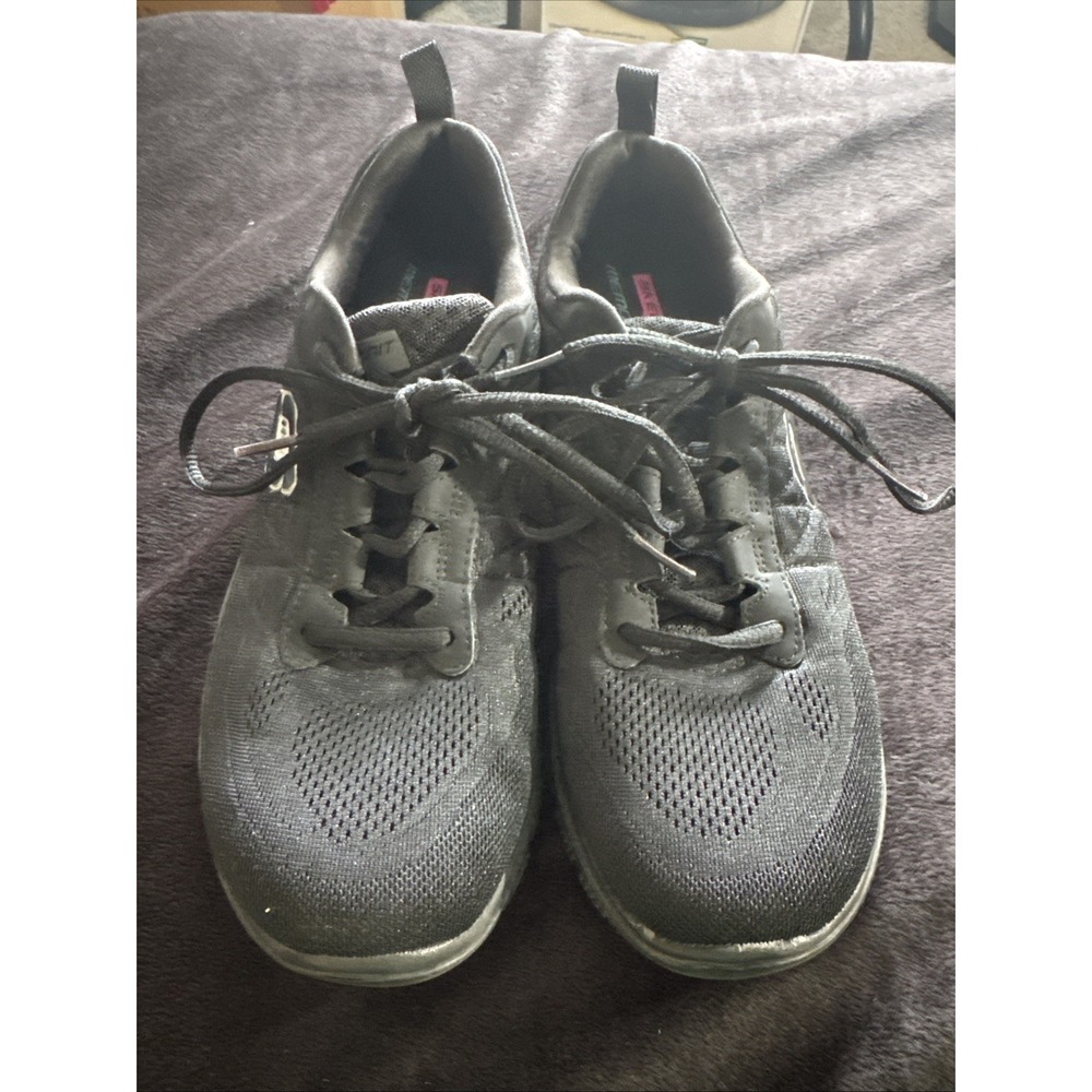 Women's size 9 Skechers‎ Skech-knit Memory Foam Black